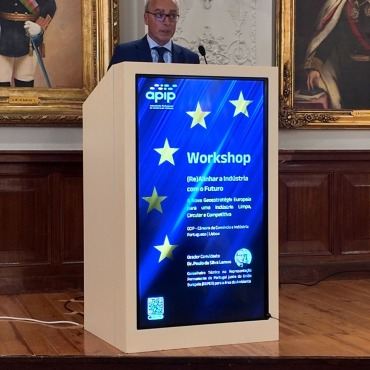 Workshop (Re)Aligning Industry with the Future